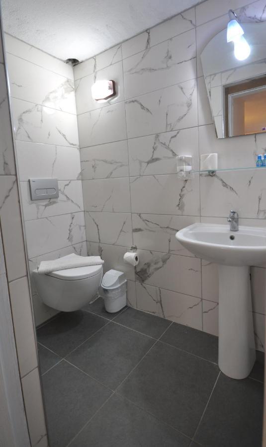 Lale Otel Turunc Εξωτερικό φωτογραφία